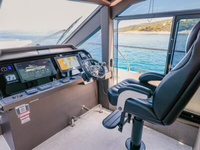 Galeon 640 Fly "FGstar" (68 FT)