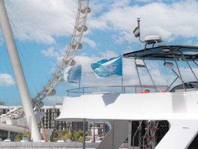 AnchorsBook Fleet: Vogue Luxury Yacht Rental - Hatteras 64ft (22PAX)