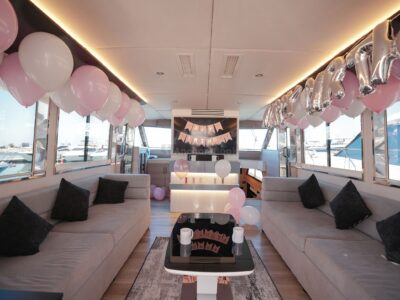 2-4 Hour Birthday Party Package - 64ft Yacht With Cake And Decorations Included
