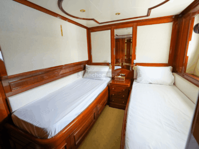 BENETTI 115 ULTRALUXURY YACHT - 55PAX