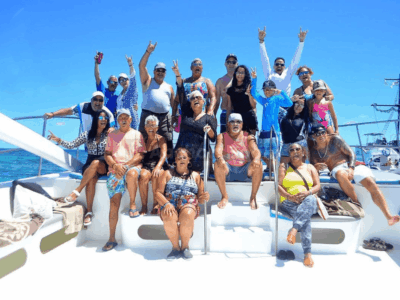 Premium yacht available in Punta Cana Shared Party