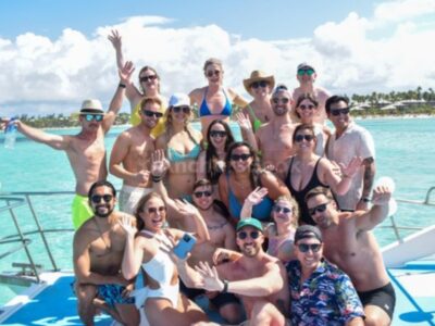 Exclusive Yacht Rental: 5-Star Crew & Captain Provided🥳
