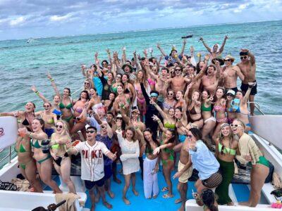 Premium yacht available in Punta Cana Shared Party