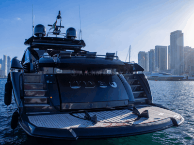 MAJESTIC PEARL 92ft - Dubai Yacht Rental