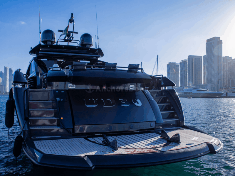 MAJESTIC PEARL 92ft - Dubai Yacht Rental