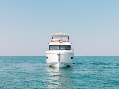 3-6 Hour Birthday Party 62ft Yacht With Cake, Decorations & Drinks Included – Dinner Optional – (Up to 25PAX)