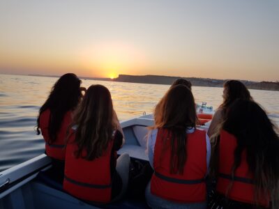 Shared Group SUNSET Boat Tour from Lagos to Ponta da Piedade with Local Guide