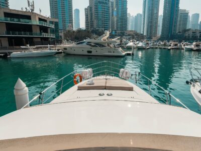 VIP 58ft | Free 🥂 Unlimited Alcohol + Soft Drinks Included - Book 3+ Hr Get 1 Hr Free Offer