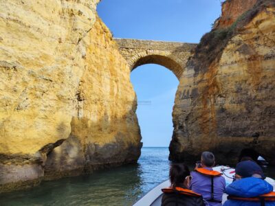 Boat Rental with Local Skipper to Visit the Coast of Lagos (includes Cave Tour, Swimming, Snorkeling & Relaxing)