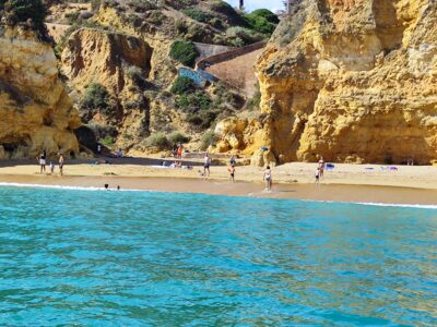 Boat Rental with Local Skipper to Visit the Coast of Lagos (includes Cave Tour, Swimming, Snorkeling & Relaxing)