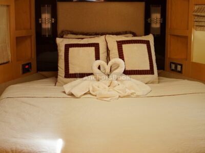Lagoon Yacht 56ft | Free 🥂 Unlimited Alcohol + Soft Drinks Included - Book 3+ Hr Get 1 Hr Free Offer