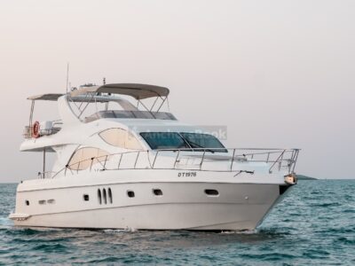 Yacht 61ft | Free 🥂 Unlimited Alcohol + Soft Drinks Included - Book 3 Hr Get 1 Hr Free Offer