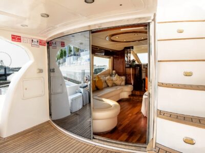 Yacht 61ft | Free 🥂 Unlimited Alcohol + Soft Drinks Included - Book 3 Hr Get 1 Hr Free Offer