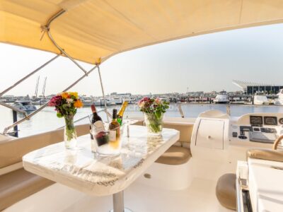 Yacht 61ft | Free 🥂 Unlimited Alcohol + Soft Drinks Included - Book 3 Hr Get 1 Hr Free Offer