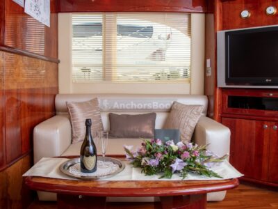 Yacht 61ft | Free 🥂 Unlimited Alcohol + Soft Drinks Included - Book 3 Hr Get 1 Hr Free Offer