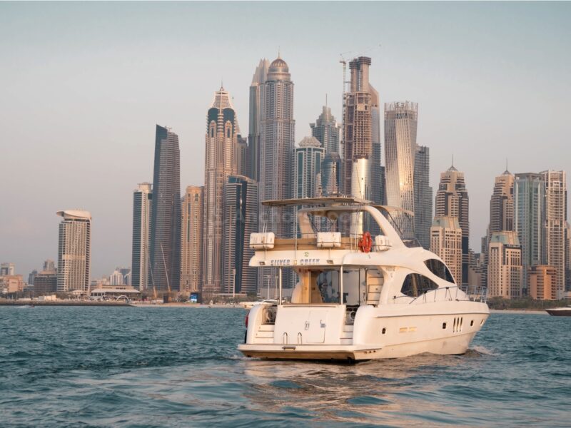 Yacht 61ft | Free 🥂 Unlimited Alcohol + Soft Drinks Included - Book 3 Hr Get 1 Hr Free Offer