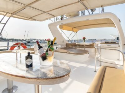 Yacht 61ft | Free 🥂 Unlimited Alcohol + Soft Drinks Included - Book 3 Hr Get 1 Hr Free Offer