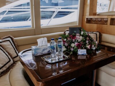 V 56ft | Free 🥂 Unlimited Alcohol + Soft Drinks Included - Book 3 Hr Get 1 Hr Free Offer