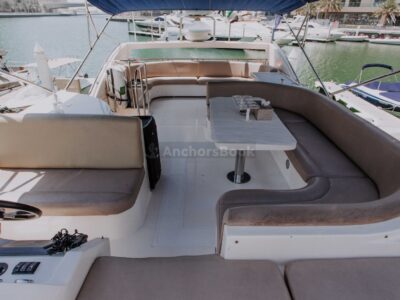 V 56ft | Free 🥂 Unlimited Alcohol + Soft Drinks Included - Book 3 Hr Get 1 Hr Free Offer