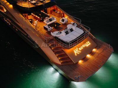 Dubai AK Royalty 136ft Palmer Johnson - 25 VIP Guests