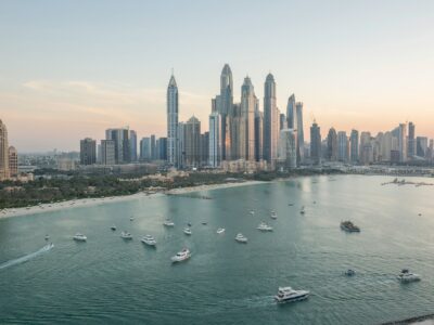 3 Hour Mega Yacht Dubai Tour With Dinner