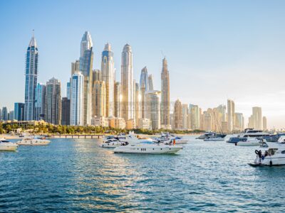 3 Hour Mega Yacht Dubai Tour With Dinner