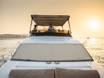 Dubai Sunset Shared Yacht Tour with BBQ Bites, Fresh Fruits & Drinks