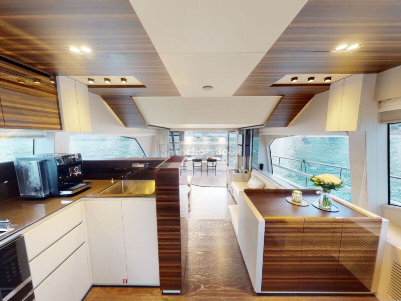Ferretti 670 - Luxury 5 Stars VIP Private Group Yacht Rental