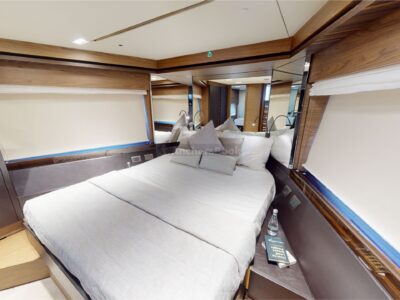 Ferretti 670 - Luxury 5 Stars VIP Private Group Yacht Rental