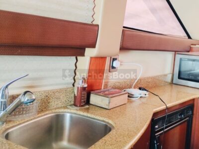 Meridian 45ft – Private Group Yacht Rental