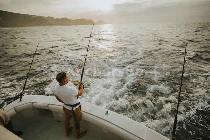 Fishing Charter 5 Hours On 68ft Yacht - Open Bar & BBQ Food Included