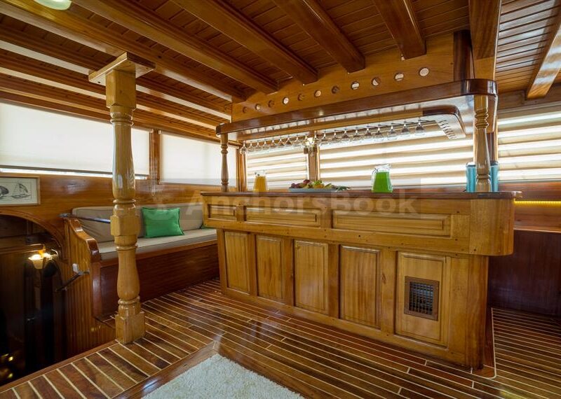 Sadri Usta - New 2021 Build 95ft Yacht Charter In Fethiye