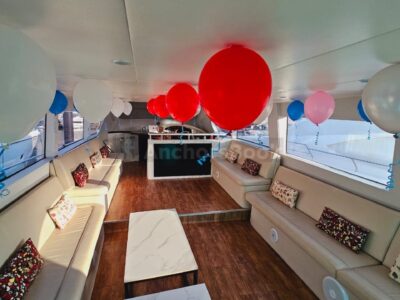 Celebration 81ft For Up To 40 Guests