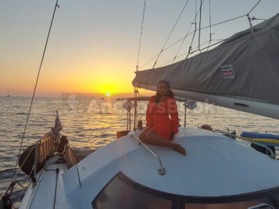 Santorini Private Catamaran Cruise with Meal & Drinks