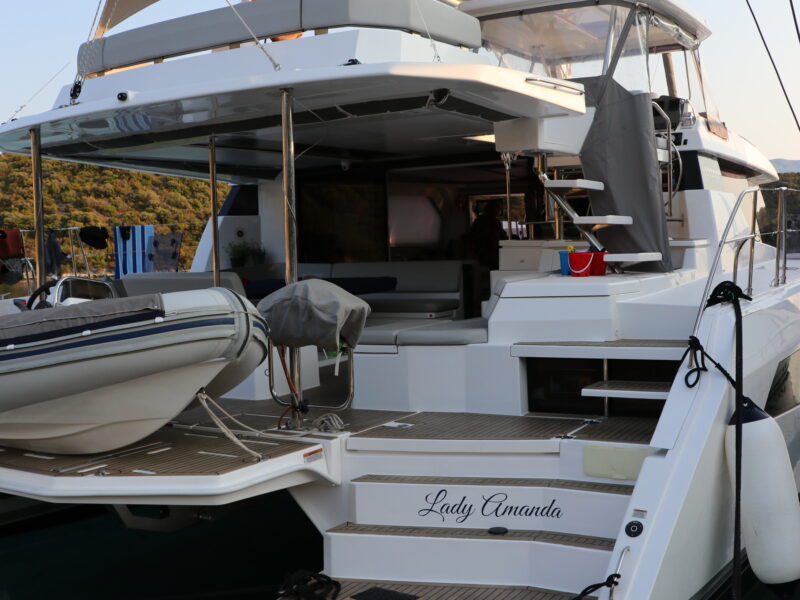 Lady Amanda - Luxury 5-Cabin Catamaran