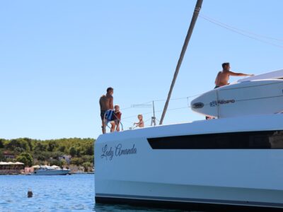 Lady Amanda - Luxury 5-Cabin Catamaran