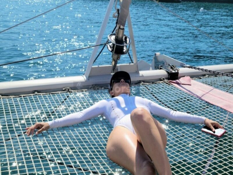 Santorini Private Catamaran Cruise with Meal & Drinks
