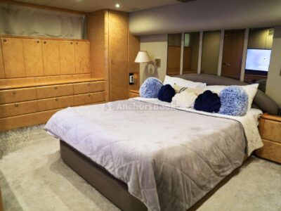 Luxury Princess Yacht – Up to 30 Guests | Perfect for Private Events & Cruises