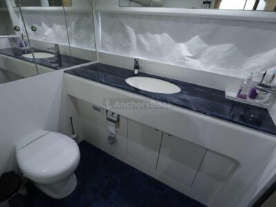Luxury Princess Yacht – Up to 30 Guests | Perfect for Private Events & Cruises