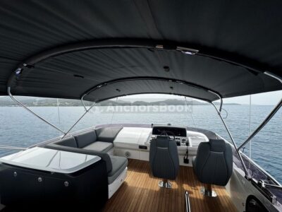 LUXRY YACHT TOUR
