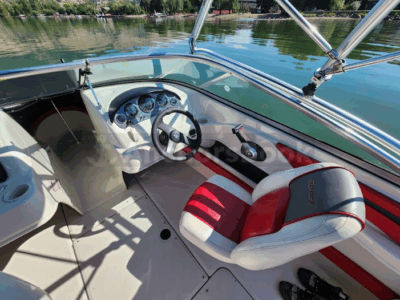 10 PASSENGER SPEEDBOAT