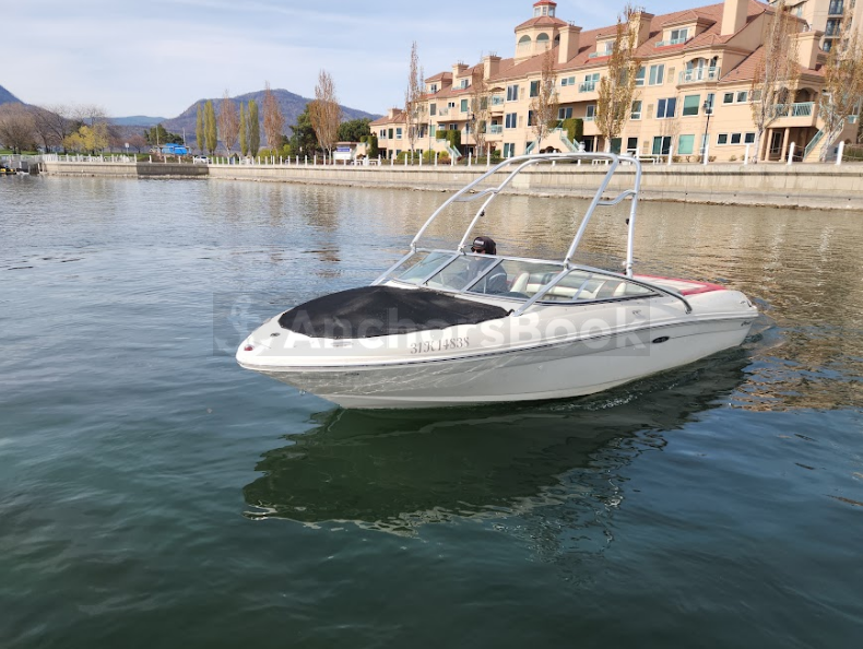 10 PASSENGER SPEEDBOAT
