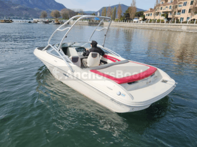 10 PASSENGER SPEEDBOAT