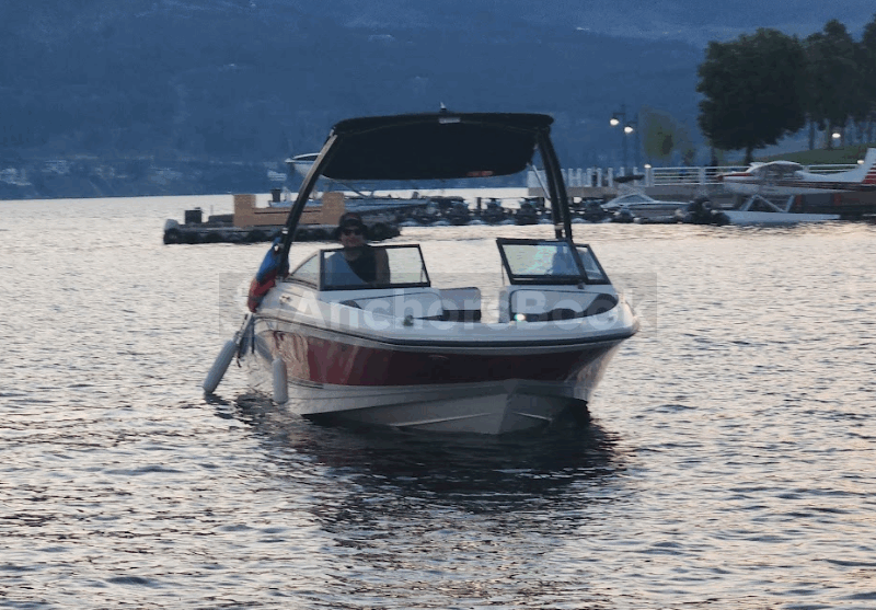 Sea Ray SPX 210, 250HP