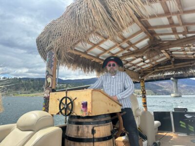 Tiki Party Yacht Pontoon Boat, 115HP