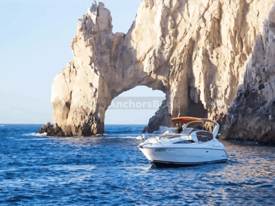 Cabo Private Yacht Cruise to El Arco with Snorkeling Adventure