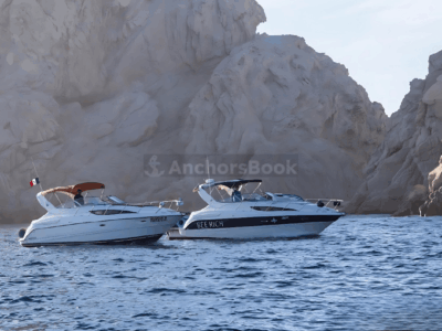 Cabo Private Yacht Cruise to El Arco with Snorkeling Adventure