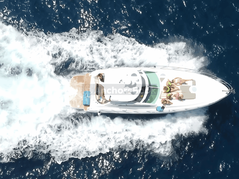 Cabo Luxury Yacht Charter – Private Crew & Snorkeling Adventure