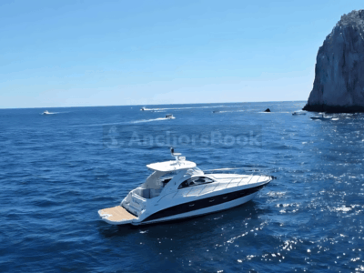 Cabo Luxury Yacht Charter – Private Crew & Snorkeling Adventure