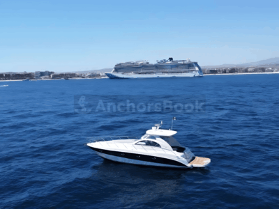 Cabo Luxury Yacht Charter – Private Crew & Snorkeling Adventure